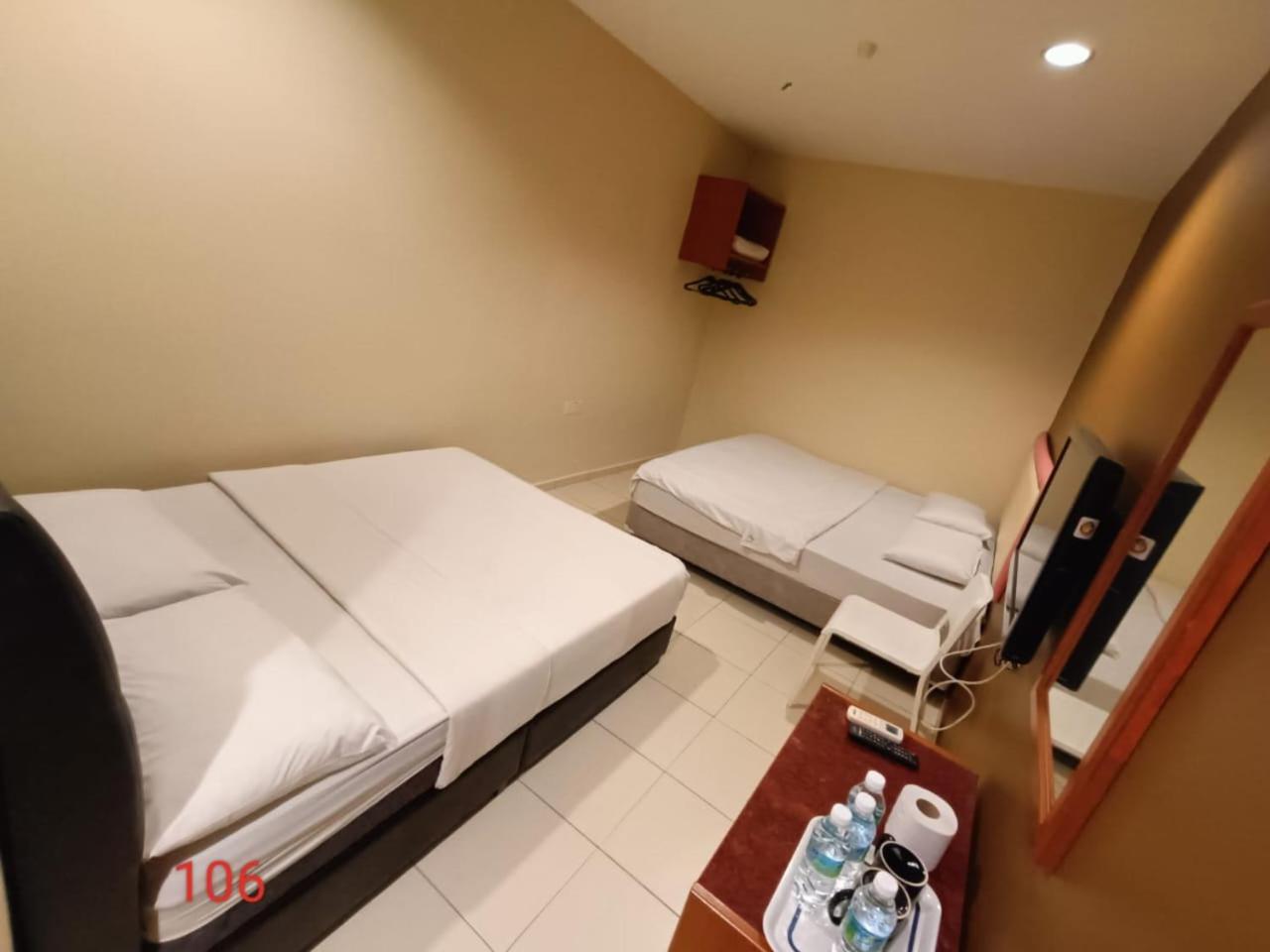 ドリス ホテル Malacca エクステリア 写真